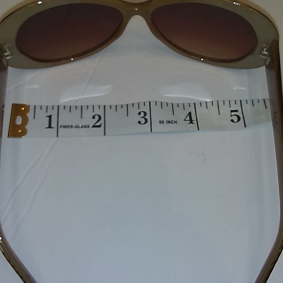Nine West sunglasses. - Picture 8 of 8